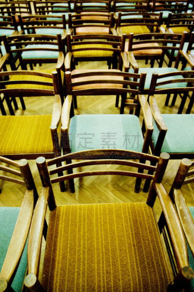 座位,木制,垂直画幅,学校体育馆,标签,家具,音乐节,沙发,门厅,会议室