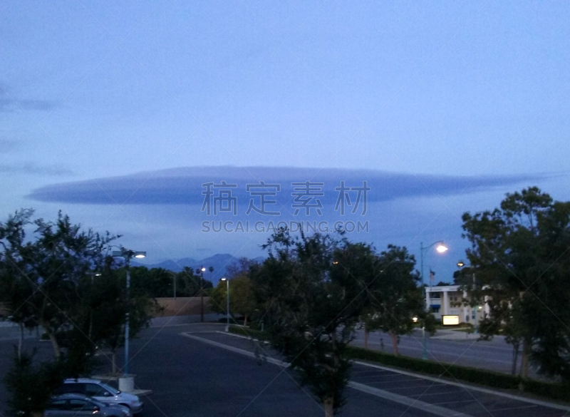 云,平衡折角灯,在上面,洛杉矶,奇异的,圣盖博山谷,圣乐博山脉,洛杉矶县,美国,摄影
