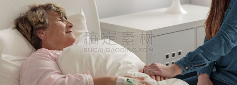 母亲,女儿,水平画幅,医用轮床,气管切开管,成年的,床,女人,桌子