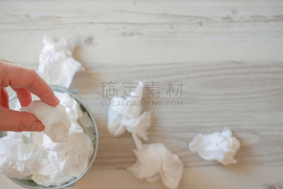 垃圾,手,纸巾,垃圾筒,白色,擤鼻子,室内,图像,感冒病毒,拿着