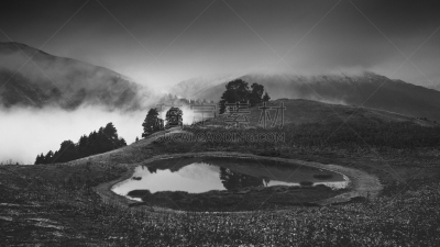 湖,阿尔卑斯山脉,黑白图片,地形,国内著名景点,环境,云,天气,池塘,春天