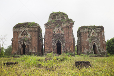 Chien Dan, Champa ancient tower in Quang Nam, Vietnam, is a group of three towers from the ancient Champa civilization. The towers are aligned on a north-south axis and each door points to the east