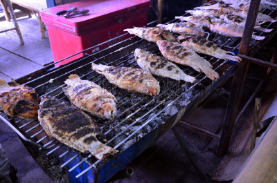 罗非鱼,炊具,鱼肉,水上市场,餐具,格子烤肉,水平画幅,膳食,海产,泰国