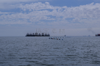 浮标,货物集装箱,工业船,牡蛎养殖场,水,水平画幅,无人,大西洋,巨大的,水下