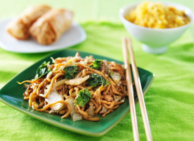 捞面,中式外卖,油菜,春卷,餐具,选择对焦,水平画幅,无人,膳食,特写