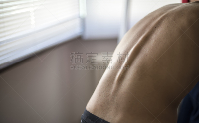 背痛,脚印,身体匍伏前进运动,水平画幅,形状,脊柱,病人,线条,重量