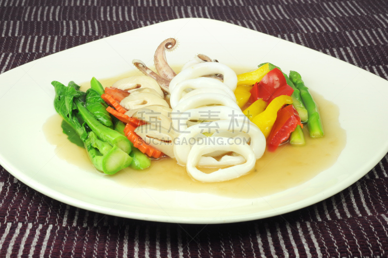 蔬菜,鱿鱼,餐具,胡萝卜,水平画幅,绿色,橙色,灯笼椒,芦笋,草菇