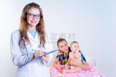 婴儿,儿科医师,办公室,水平画幅,美人,男性,俄罗斯,青年人,专业人员