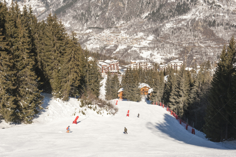 雪,滑雪坡,风景,休闲活动,水平画幅,山,无人,户外,针叶树,高雪维尔