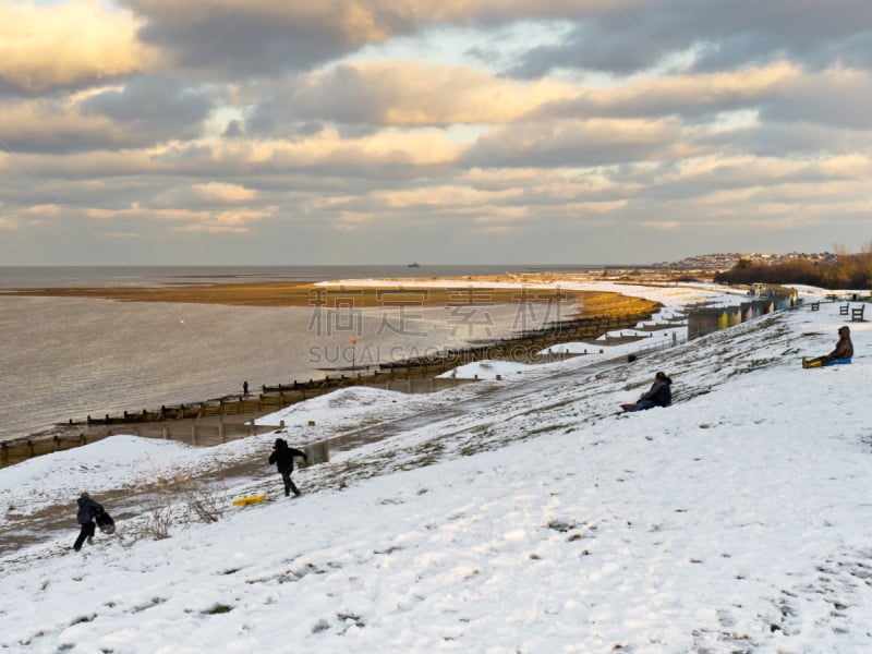 雪,海岸线,whitstable,海滩小屋,肯特,长椅,水平画幅,进行中,草,滨水