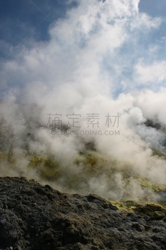 火山,伊奥利亚群岛,垂直画幅,天空,火山地形,伊特鲁里亚海,户外,烟,硫磺,斯托伦波里岛