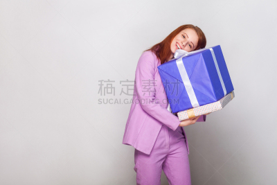 生日,女孩,礼物,可爱的,露齿笑,注视镜头,概念,青少年,留白,少量人群