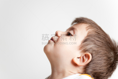正面视角,留白,学龄前,半身像,男性,兄弟,平和,儿童,享乐