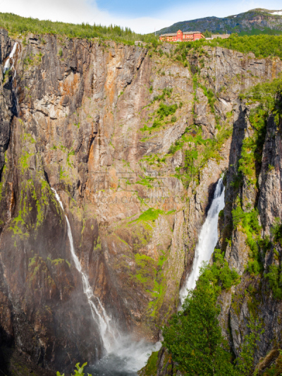 瀑布,voringsfossen,垂直画幅,水,天空,无人,巨大的,夏天,户外,草