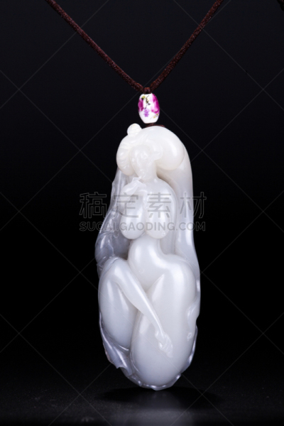 玉器,项链,红宝石,垂直画幅,古董,艺术,无人,珠宝,黑色背景,雕塑