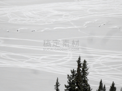 雪上汽车运动,雪,运动跑道,机会,平滑的,山谷,滑雪痕,留白,休闲活动,水平画幅