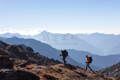 徒步旅行,山脉,背包,人,棍,旅游目的地,喜马拉雅山脉,山脊,山,男性友谊