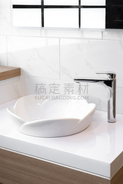 浴室,水龙头,水槽,室内,开关,垂直画幅,水,新的,墙,银色
