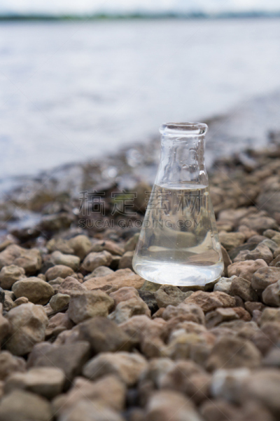 水,湖,化学制品,河流,烧瓶,背景聚焦,垂直画幅,化学课,装管,科学实验