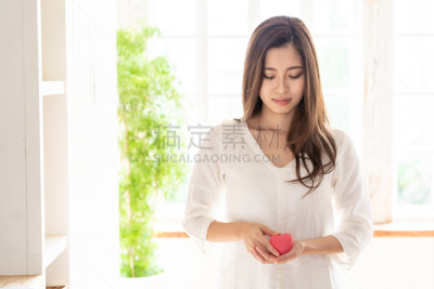 女人,符号,心型,拿着,日本人,成年的,青年人,婴儿