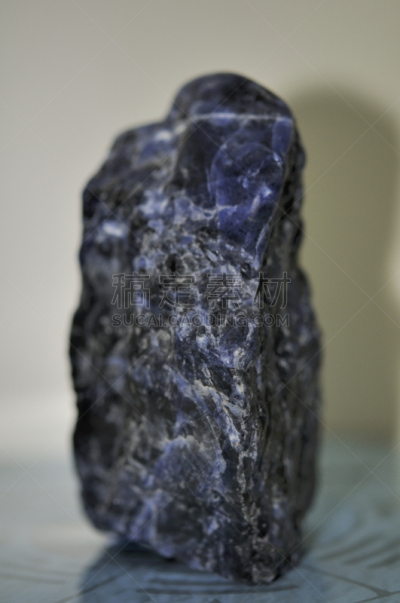 圣伯纳犬,垂直画幅,灵性,蓝色,萨满,拿着,健康,建筑石碑,心理健康,活力