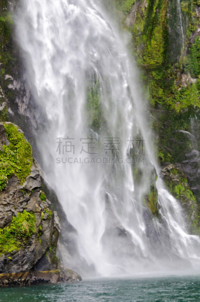 斯特灵瀑布,米佛峡湾,四个物体,垂直画幅,水,绿色,无人,蓝色,湿,户外