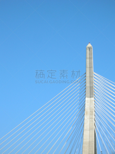 雷诺得山大桥,巴克山纪念碑,撑杆跳杆,波士顿,斜拉桥,电缆,马萨诸塞,新英格兰,汽车,垂直画幅