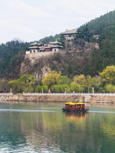宝塔,东,洞穴,山,龙门石窟,洛阳,河南省,漓江,河堤,河岸