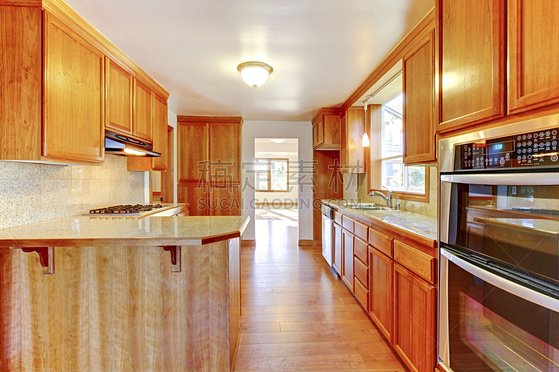 室内,厨房,硬木地板,褐色,独立灶台,新的,水平画幅,墙,无人,天花板