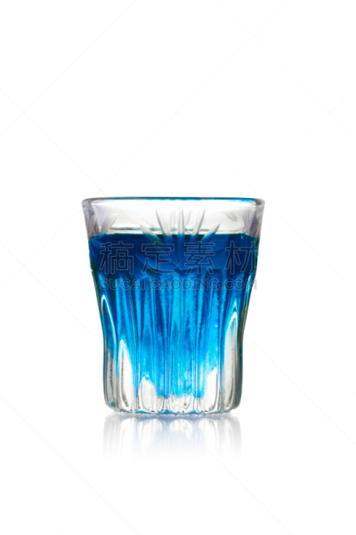 小酒杯,神风特攻,蓝色橙皮酒,垂直画幅,无人,2015年,鸡尾酒,含酒精饮料,摄影