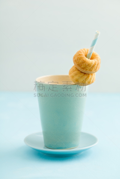 美式甜点,小的,咕咕霍夫蛋糕,垂直画幅,无人,蓝色,蛋糕,饮料,咖啡,甜点心