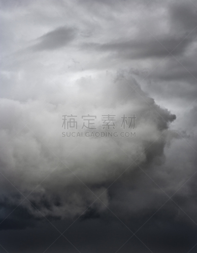 乌云,地平线上的风暴,层积云,高积云,卷积云,预兆的,垂直画幅,天空,美,风
