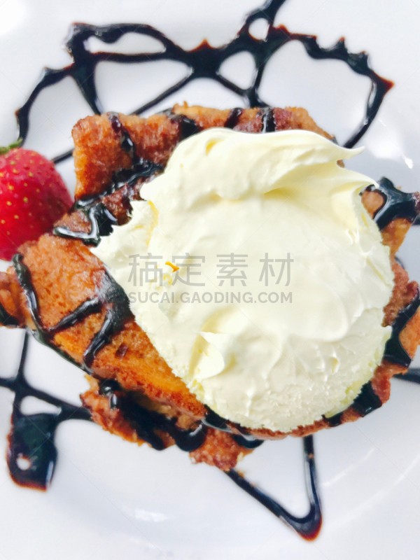 甜点心,太妃糖,粘的,垂直画幅,选择对焦,饮食,生奶油,咖啡馆,桌子,无人