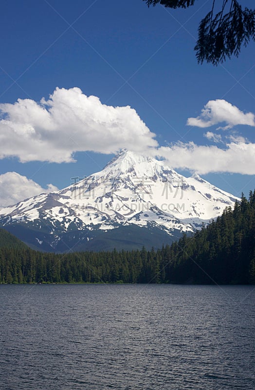 胡德雪山,迷失湖,死火山,垂直画幅,天空,俄勒冈州,俄勒冈郡,雪,无人,火山地形