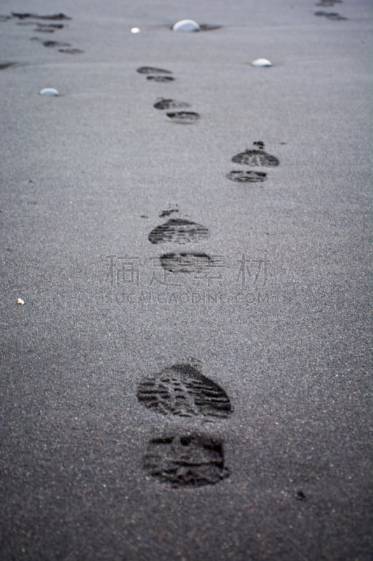 海滩,黑色背景,粉沙海滩,有氧踏板操,垂直画幅,无人,生活方式,冰岛国,踏步,思考