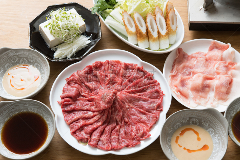 涮涮锅,日式炖菜,日式火锅菜,日本料理,水平画幅,无人,日本,餐桌,晚餐,日本食品