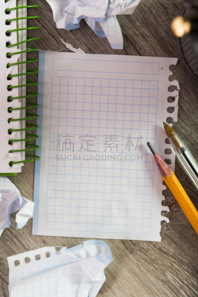 笔记本,写字器具,刮刮乐,速写本,弄皱的,垂直画幅,球,留白,新的,易接近性