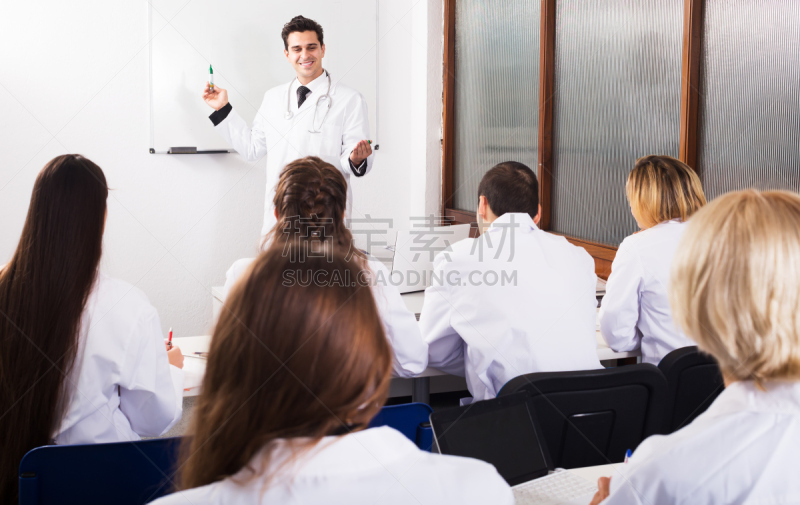 科学家,婴儿湿巾,亚美尼亚人,培训课,急救员,健康保健,讲师,水平画幅,印度人,人群