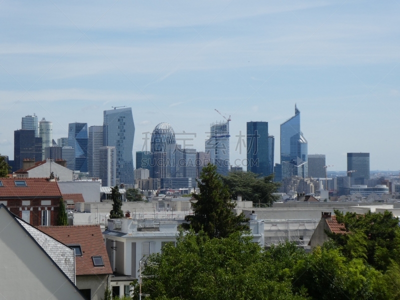 La Défense business district seen from the Fécheray terrace in Suresnes, France, Europe. La Défense is part of the Paris metropolitan area in the île-de-France region.