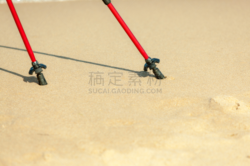 越野行走,沙子,红色,海滩,棍,流浪汉,水平画幅,健康保健,户外,特写