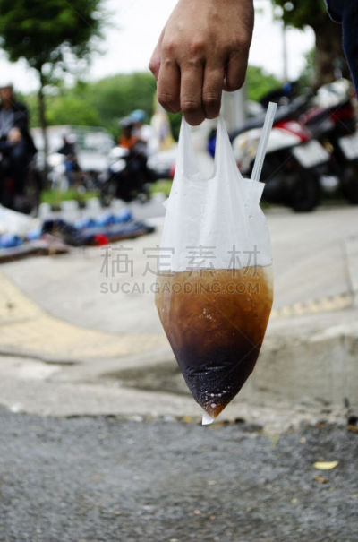 可乐,垂直画幅,装管,饮料,农作物,昏晕,泡泡,热带气候,悬挂的,清新