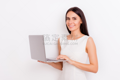 青年人,白色,女人,互联网,衣服,棕色头发,打字,微笑
