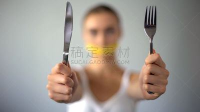 刀,食品,拿着,禁止的,女孩,人的嘴,缎带,叉,瘦身,关