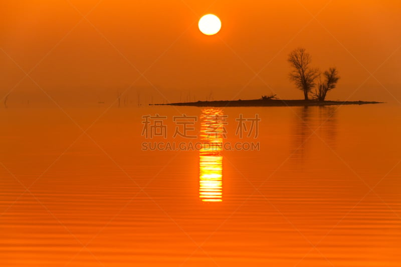 湖,雾,岛,平衡折角灯,水,天空,水平画幅,无人,偏远的,户外