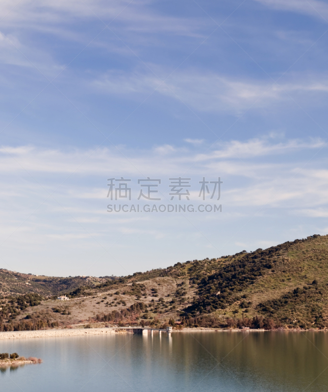 湖,萨阿拉,公路,草,水库,海岸线,夏天,天空,自然,白昼