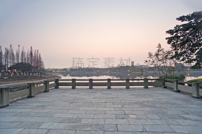 学校,校园,过道,水平画幅,景观设计,建筑,夜晚,无人,高中学校建筑,海峡