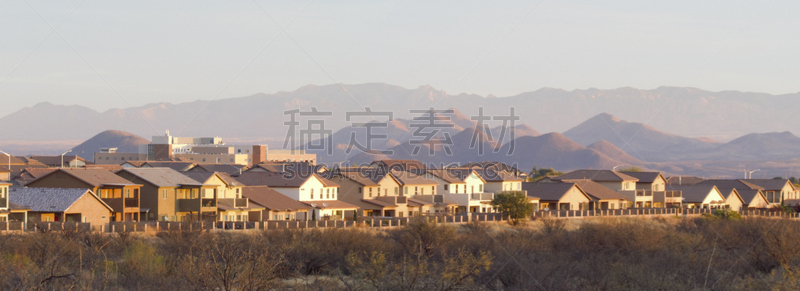 居住区,豆科灌木,亚利桑那,索诺兰沙漠,萨挂诺仙人掌,图姆斯通,郊区,干的,齿状山脊,都市风景
