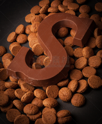英文字母s,字体,巧克力,圣诞老人,垂直画幅,字母,褐色,无人,胡椒坚果
