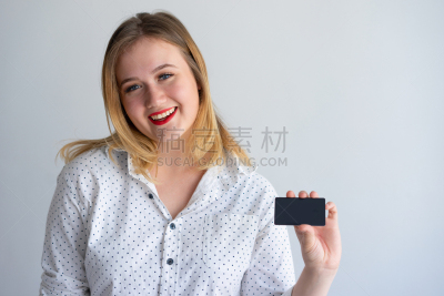 欢乐,信用卡,注视镜头,青年女人,贺卡,背景分离,塑胶,肖像,一个人,嘴唇