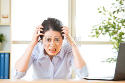 青年人,女商人,不舒服,筋疲力尽,亚洲,办公室,笔记本电脑,头痛,水平画幅,秘书